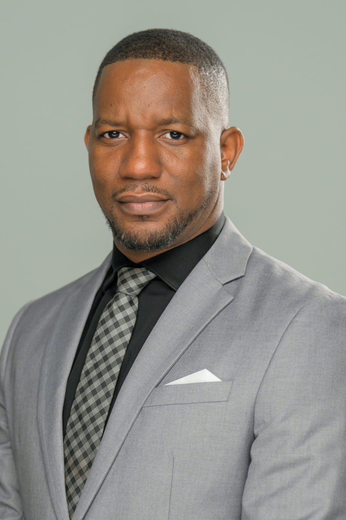 Mr. Pernell Cummings